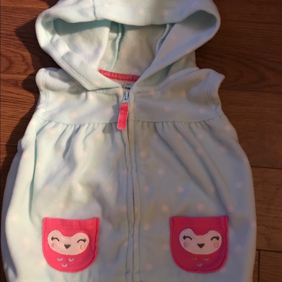 Two Carter’s Vests (9 months) - Picture 3 of 7